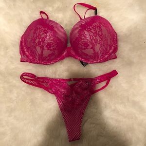 NWT Victoria’s Secret bra and pantie set